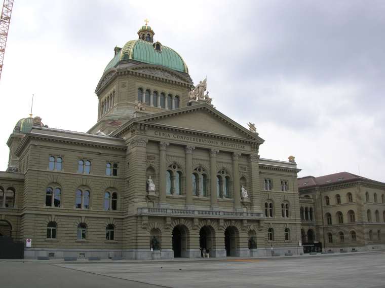 Bundeshaus - parlament
[760×569 – 0 kB]
